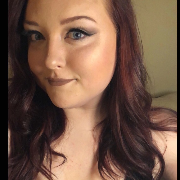 Meet your Posher, Brianna - Picture 1 of 6